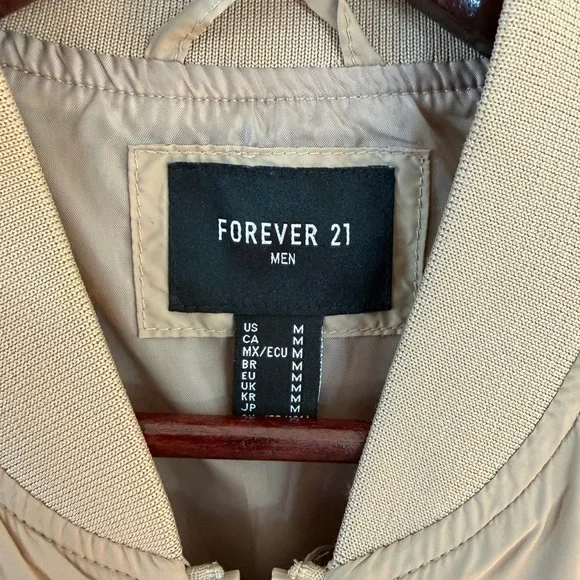 Forever 21 Men's Beige Bomber Jacket - Picture 2 of 2